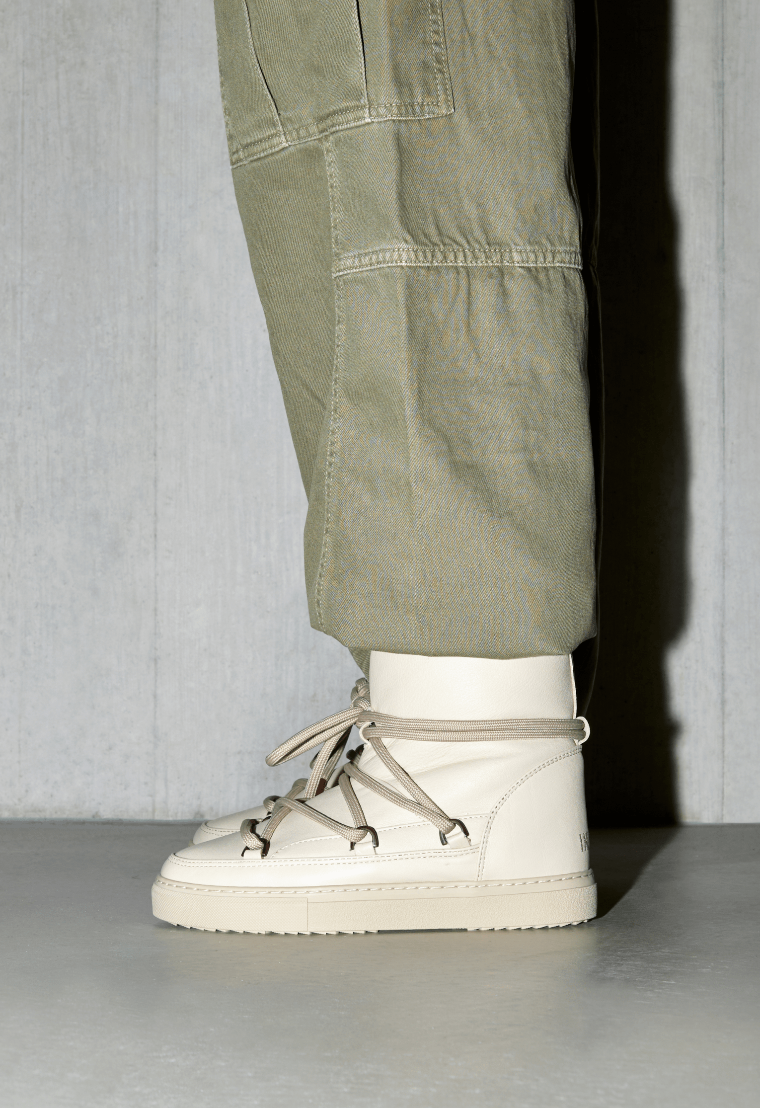 Full Leather Sneaker